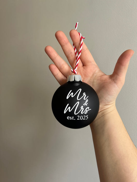 Mr/Mrs Ornament - Matte Black