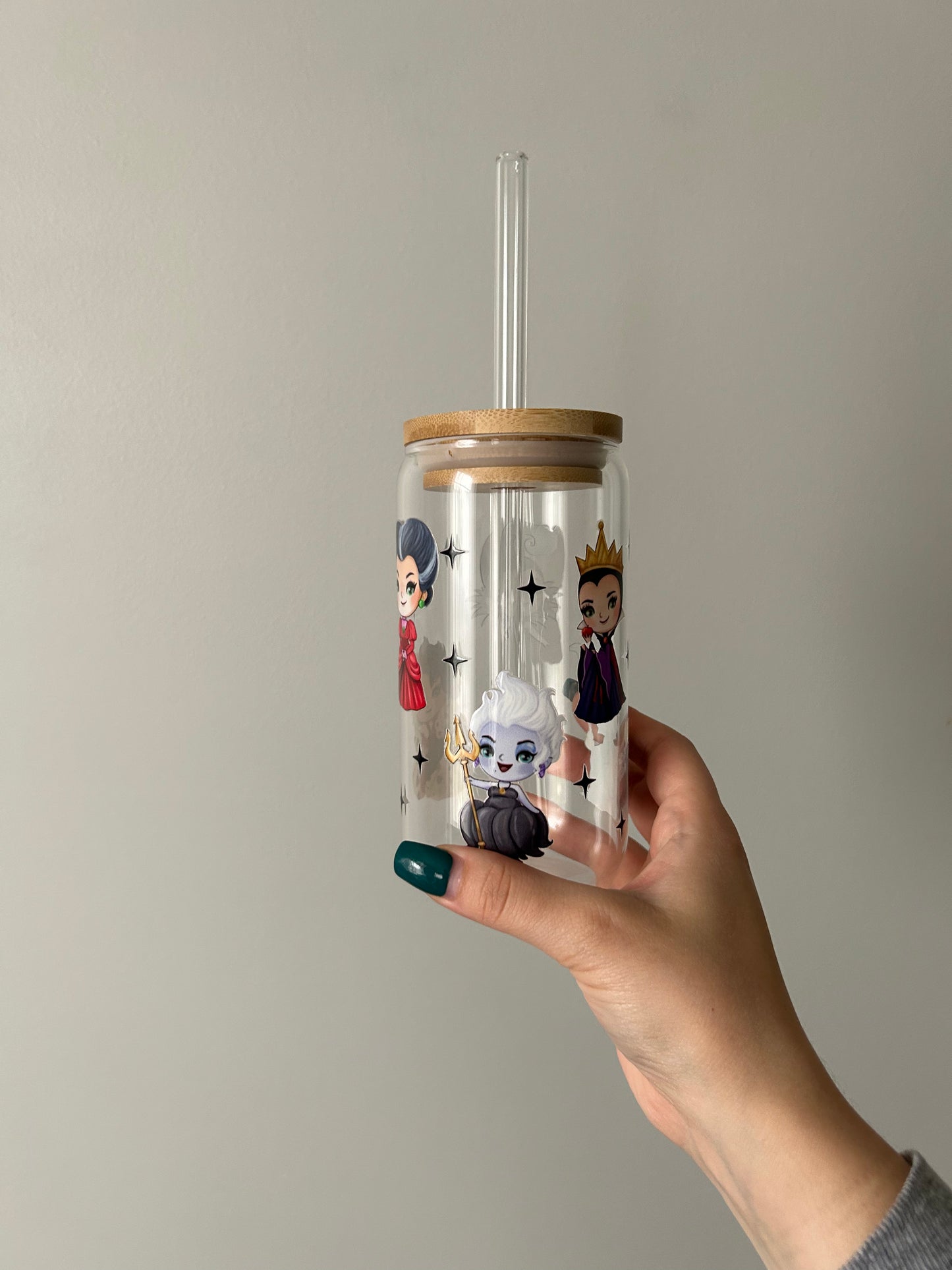 Villians Glass Can