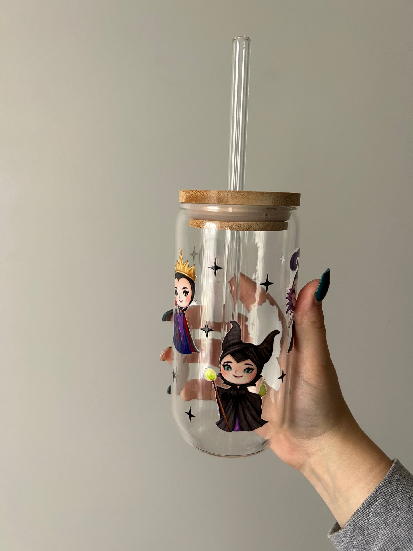 Villians Glass Can