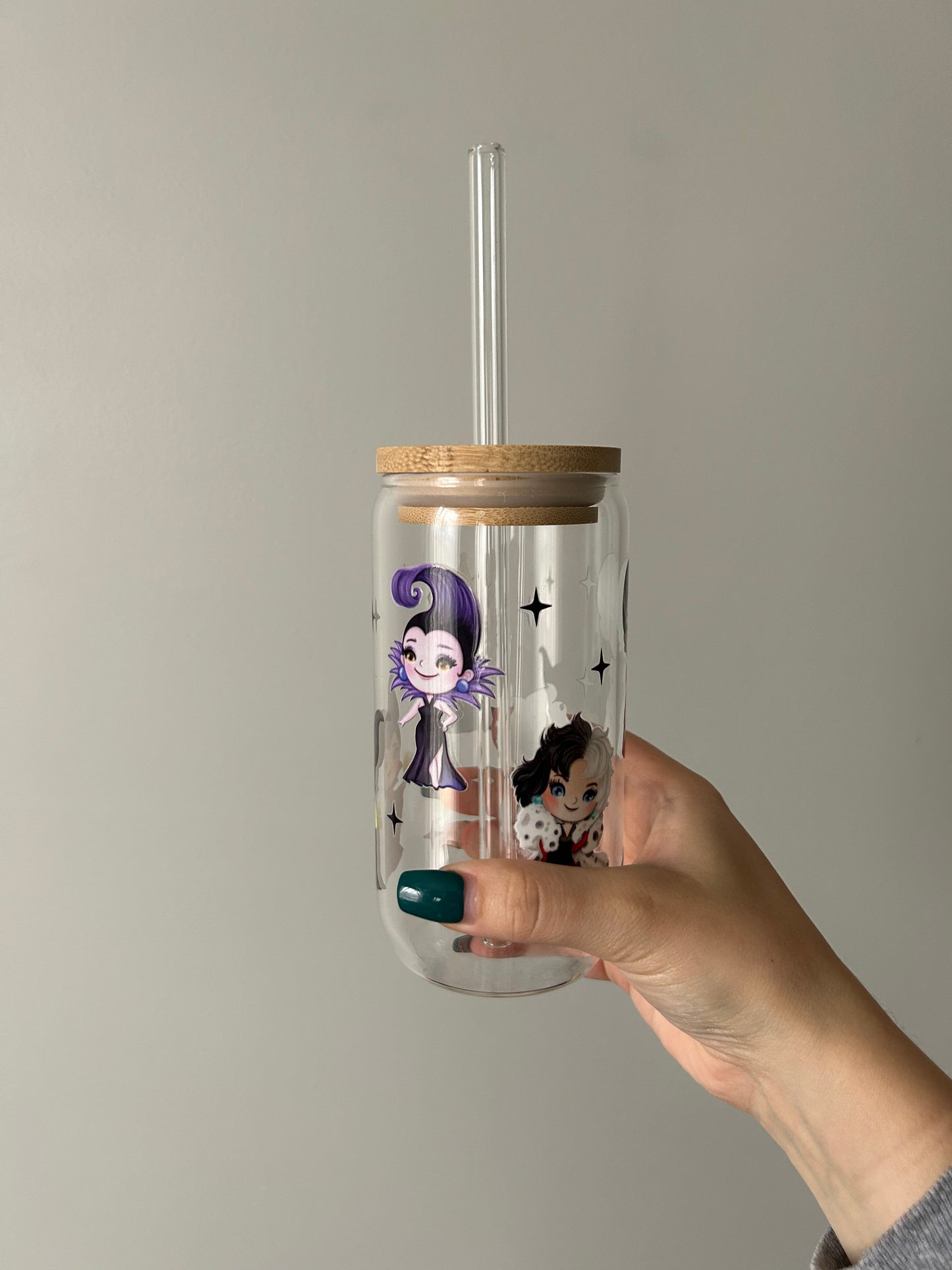Villians Glass Can