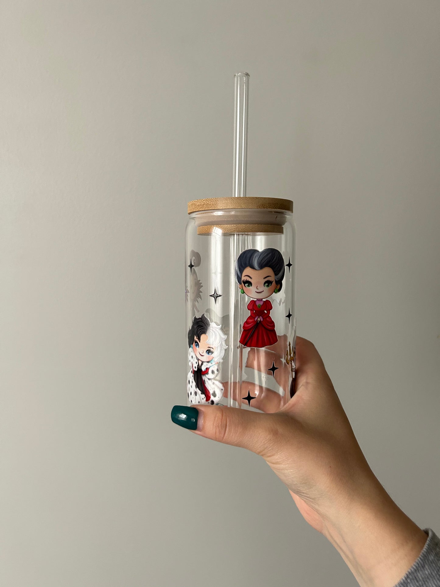 Villians Glass Can